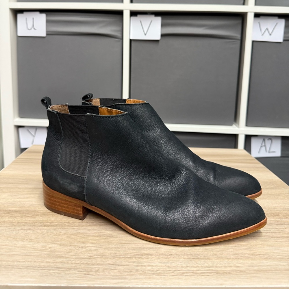 Gap Black Vegan Leather Chelsea Ankle Boots